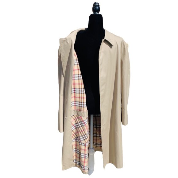 Vintage Four Climes Barracuda Burberry Style Over Coat size 42 Regular - Picture 1 of 9